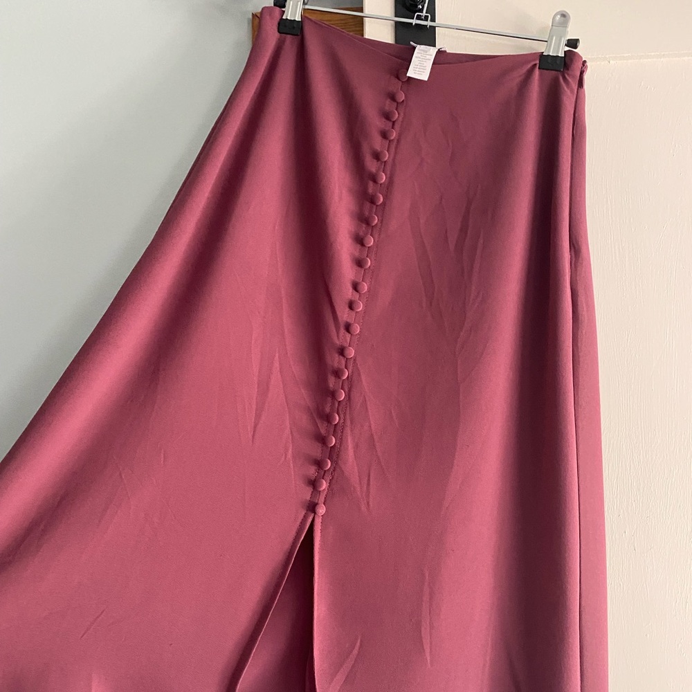Tillys midi button skirt